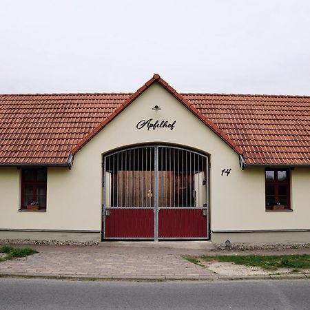 Apfelhof Biesenbrow Appartement Buitenkant foto